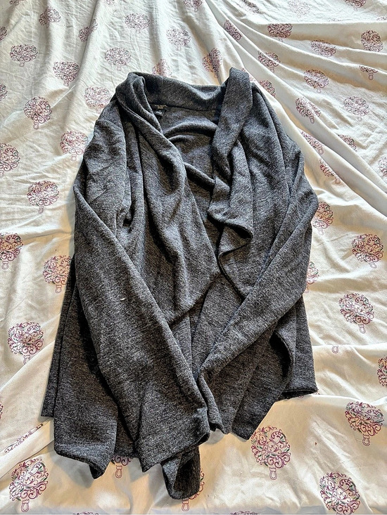 Ann Taylor Sweaters - Ann Taylor Draped Cardigan in Gray Size Large Like New